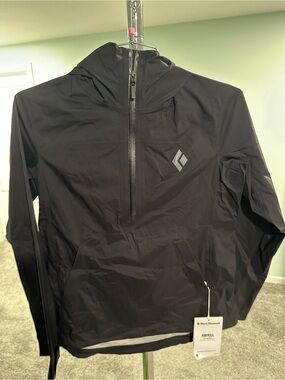 Black Diamond Women’s Rainshell half zip- size small- sales sample